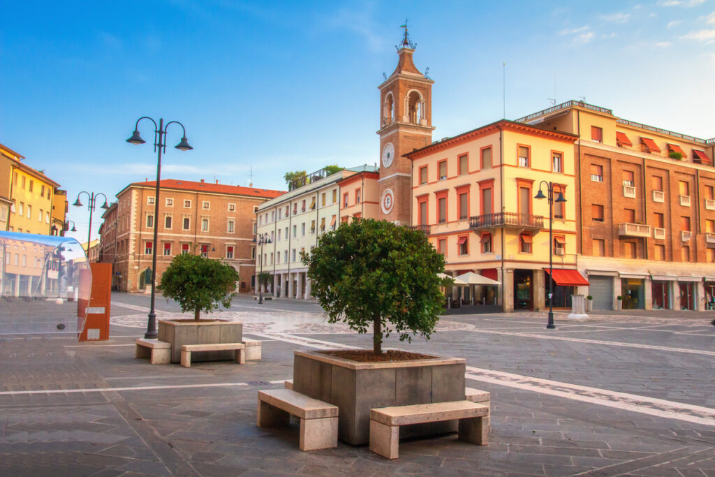 Rimini le città della riviera romagnola viaggio con gli amici
