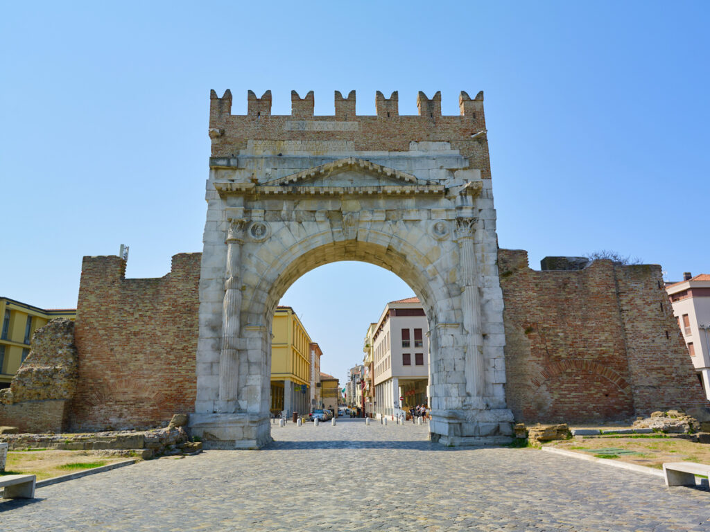 Rimini, le città della Riviera Romagnola viaggio con gli amici