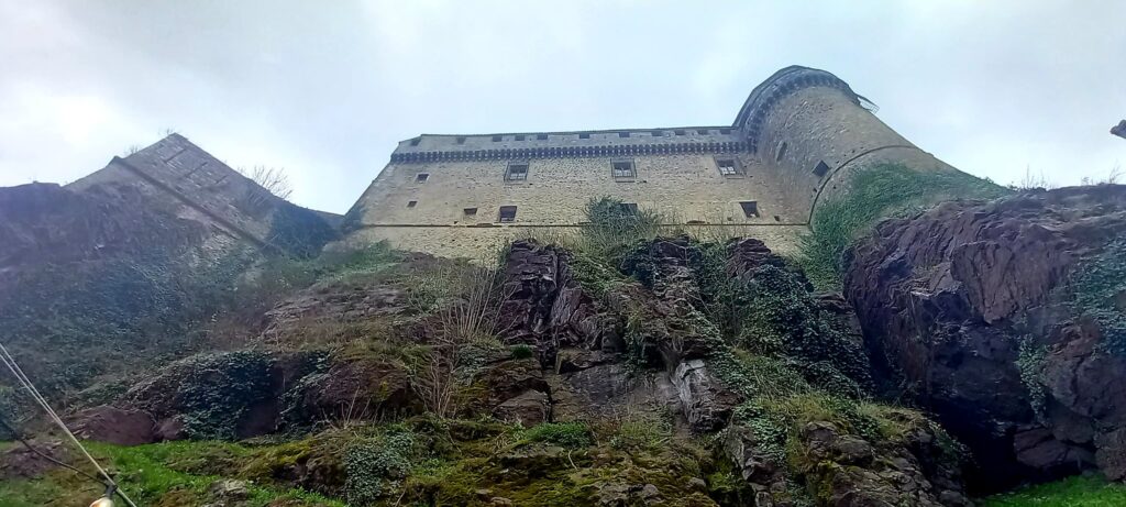 Castello di Bardi Viaggio con gli amici