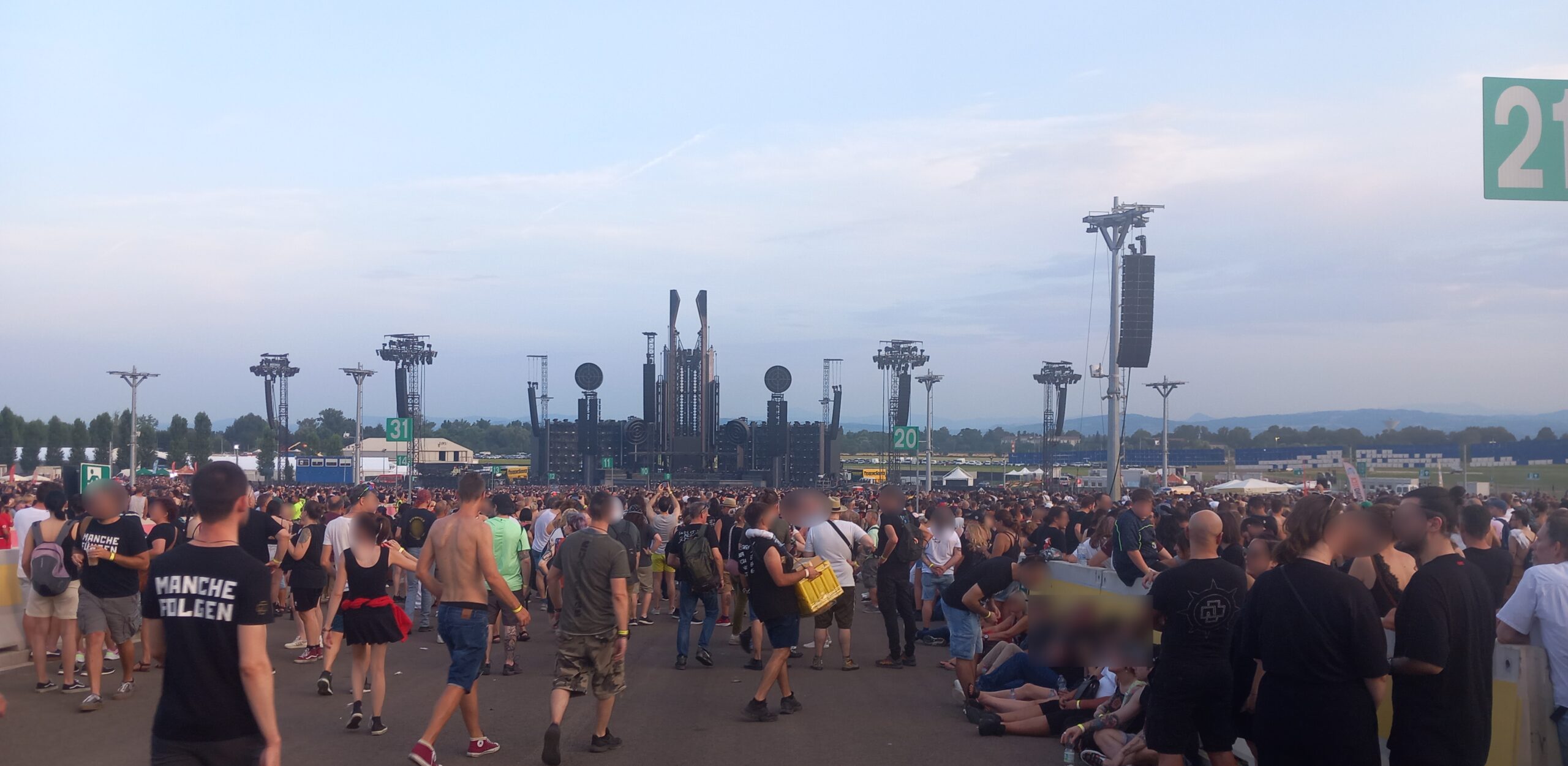 RCF Arena Campovolo Reggio Emilia in viaggio con gli amici
