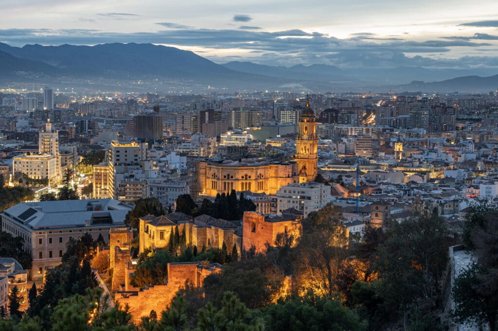 Malaga, Andalusia In Viaggio Con Gli Amici