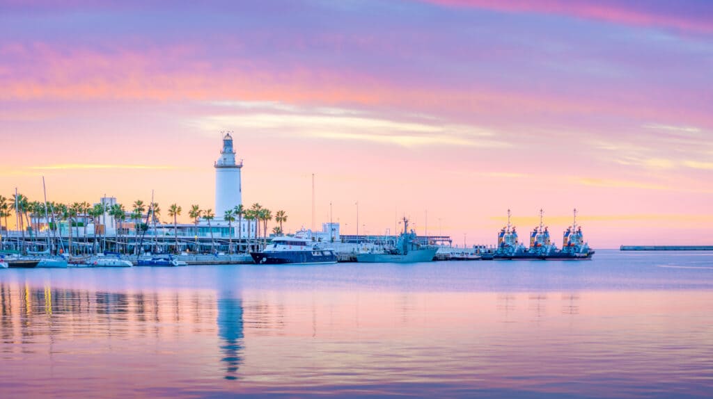 Malaga, Andalusia In Viaggio Con Gli Amici
