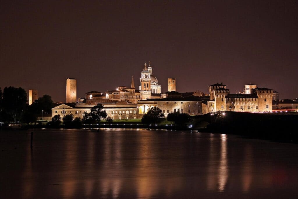 Mantova (In Viaggio Con Gli Amici).