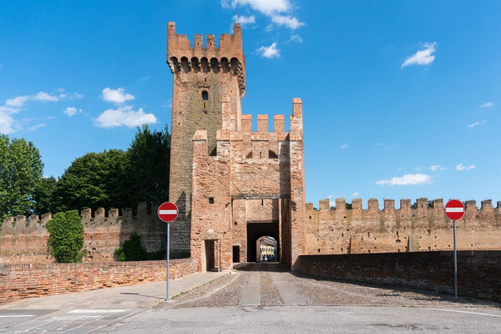 Montagnana, In viaggio con gli amici