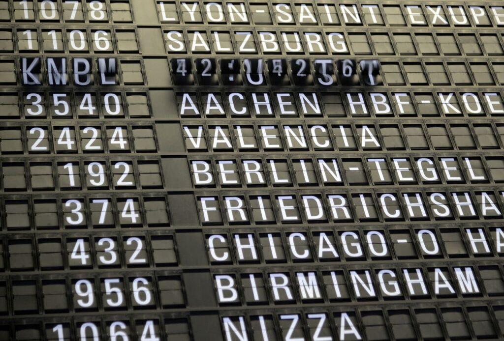 Rimborso biglietto aereo: come fare, In Viaggio Con Gli Amici Pixabay immagini