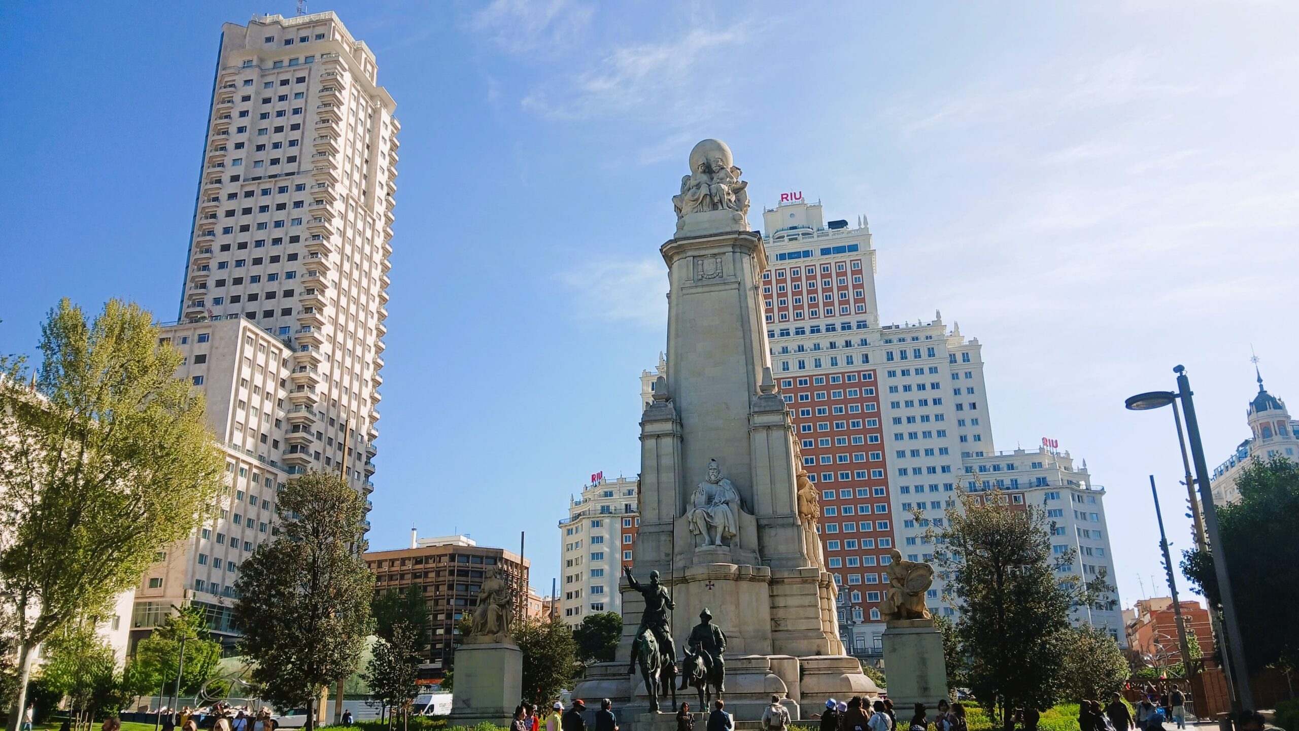 Madrid, cosa fare in tre giorni, In Viaggio Con Gli Amici, Plaza de Espana