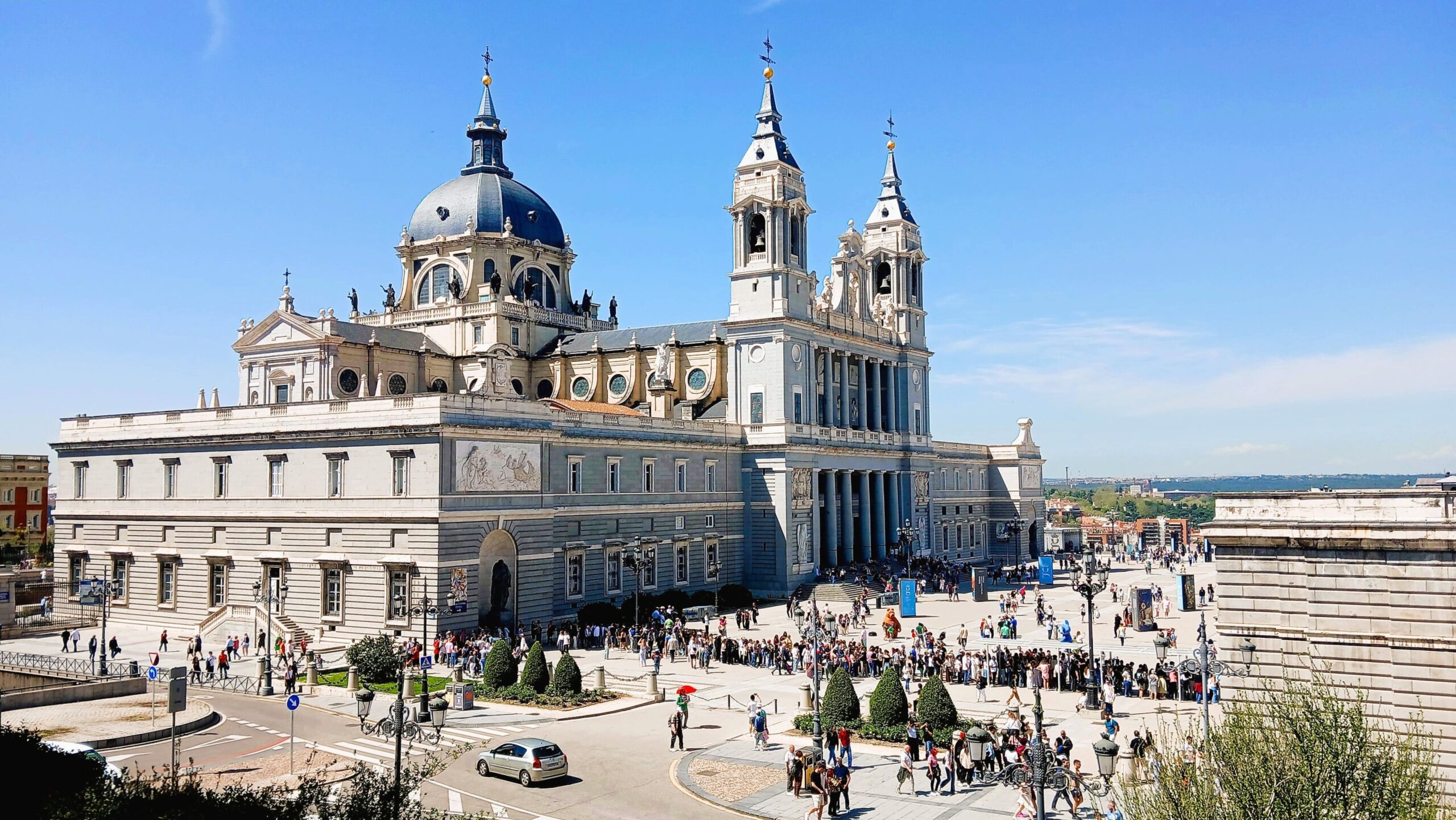 Madrid, cosa fare in tre giorni, In Viaggio Con Gli Amici, Palazzo Reale