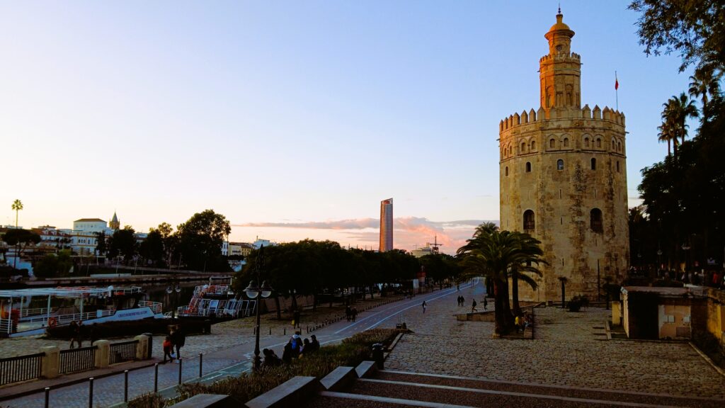 Torre dell'oro, Siviglia (Immagini In Viaggio Con Gli Amici).
